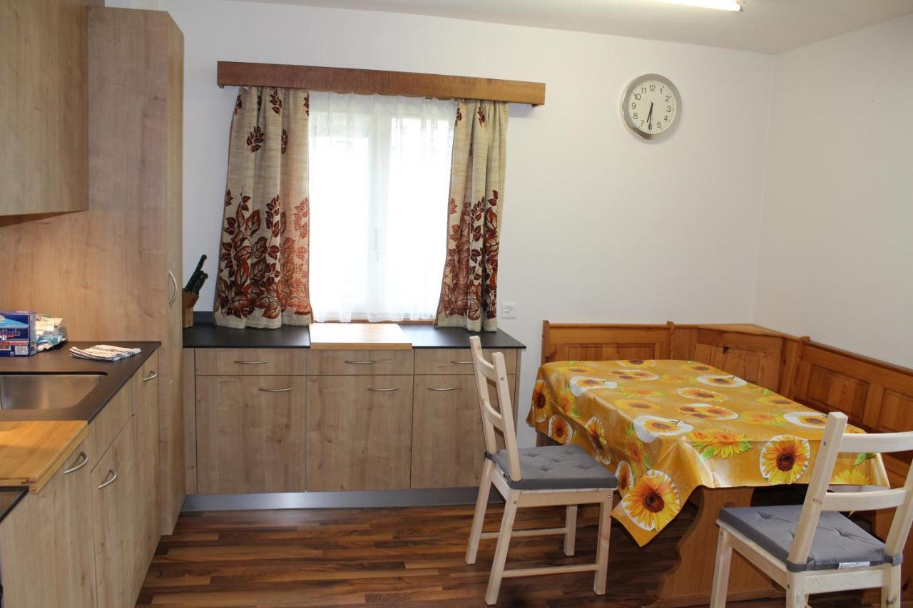 Вилла Haus Weideli, Dammstrasse 7 Саас-Грунд Экстерьер фото