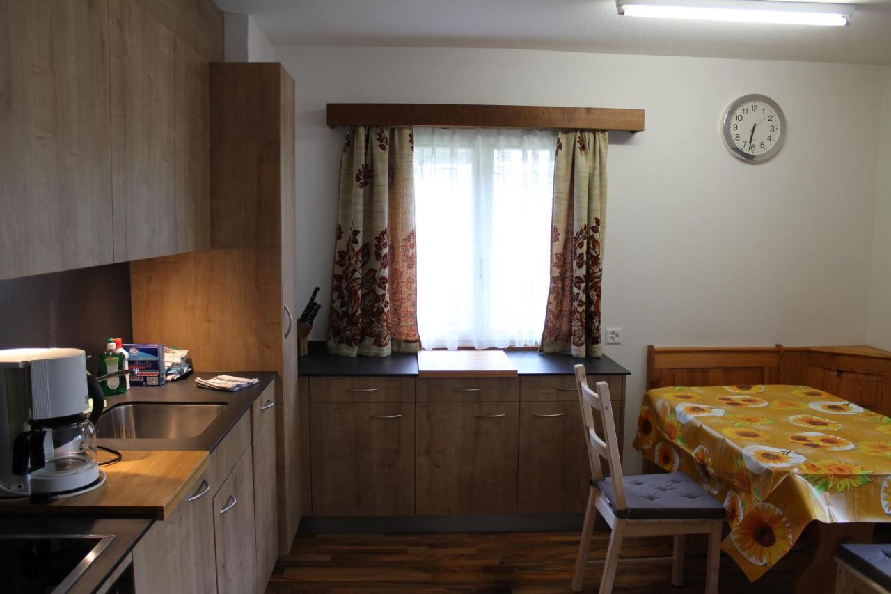 Вилла Haus Weideli, Dammstrasse 7 Саас-Грунд Экстерьер фото