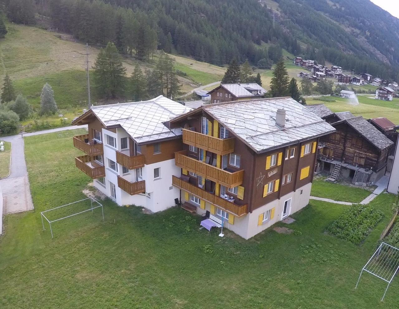 Вилла Haus Weideli, Dammstrasse 7 Саас-Грунд Экстерьер фото